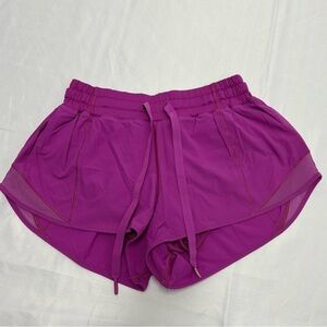 Lululemon Women’s 6 Pink Hotty Hot Running Lined Shorts 2.5” Lightweight Swift